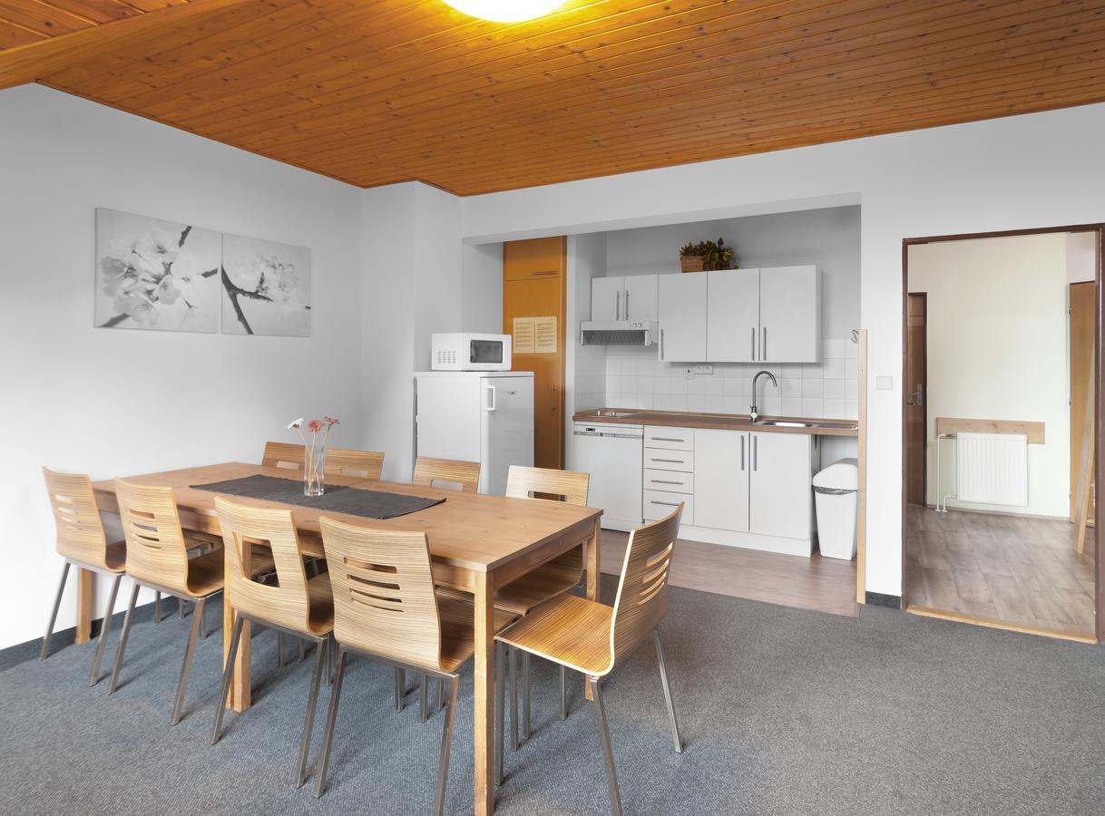 Apartments Monika ชปินด์เลอรูฟ มลิน ภายนอก รูปภาพ